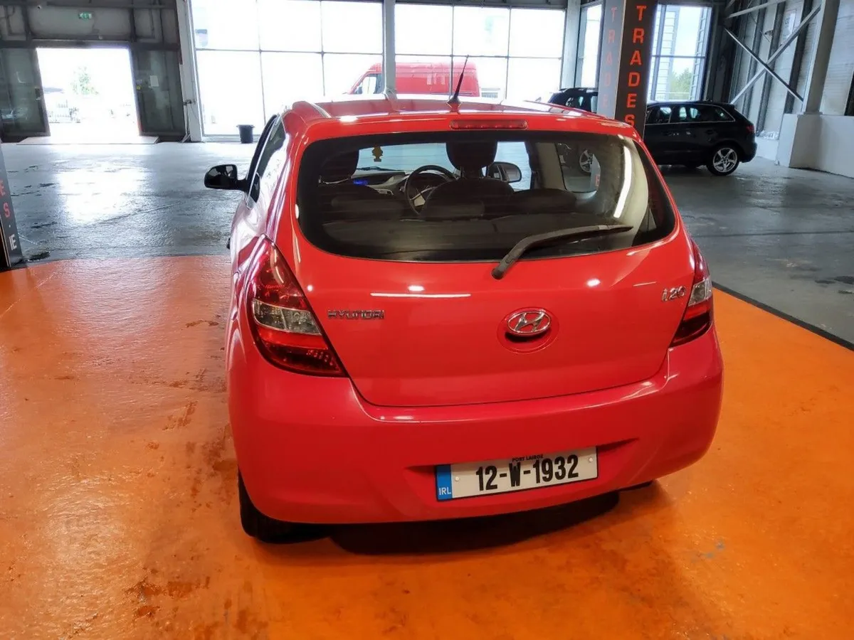 Hyundai i20 1.2 Classic 3 Door - Image 4