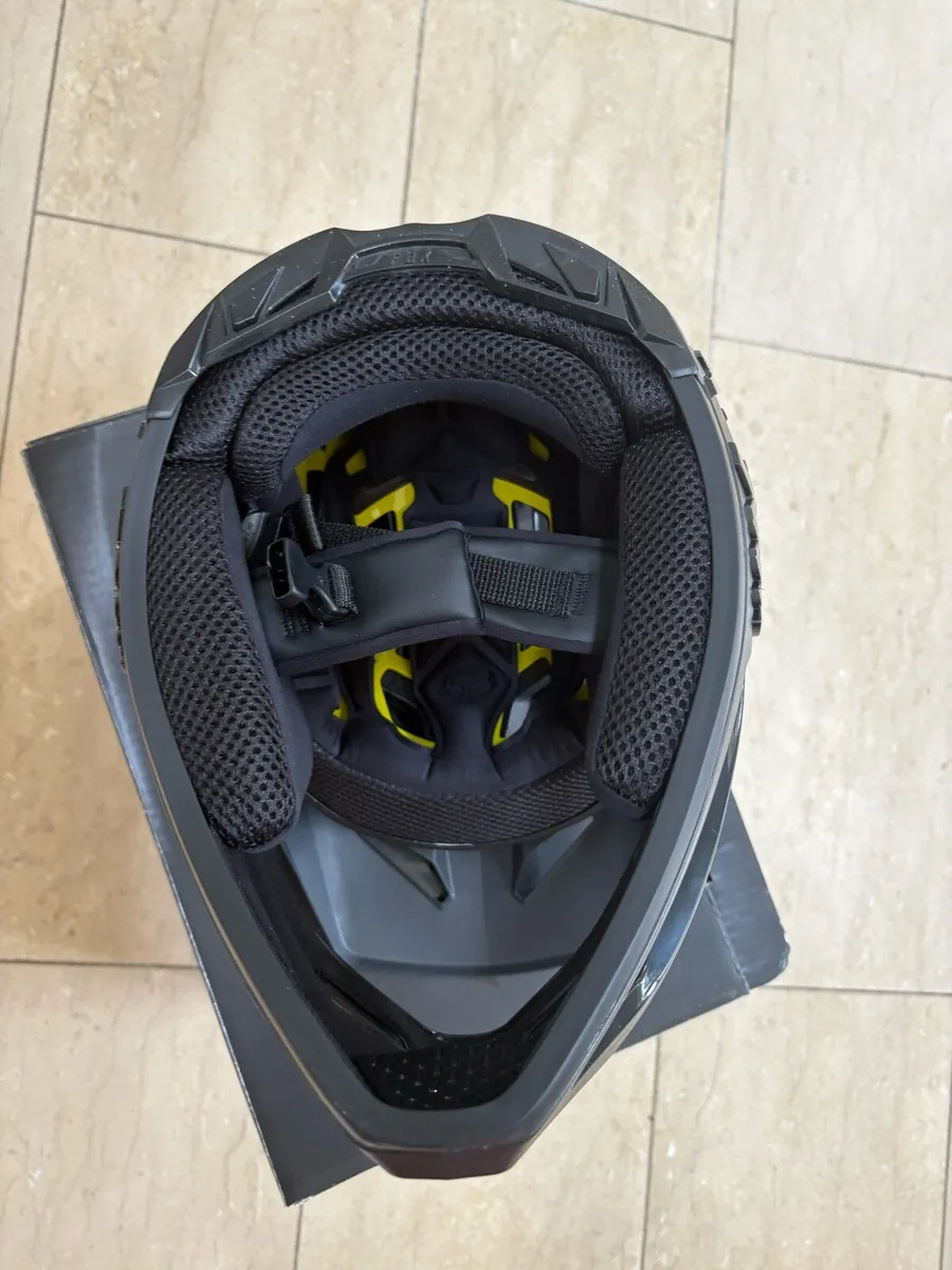 Fox rampage performance helmet - Image 4