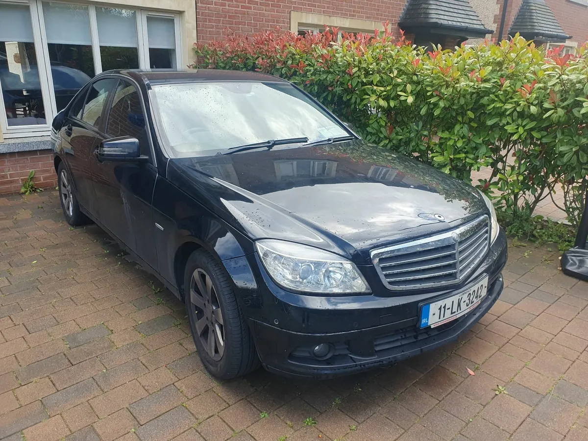 Mercedes-Benz C-Class 2011 - Image 3