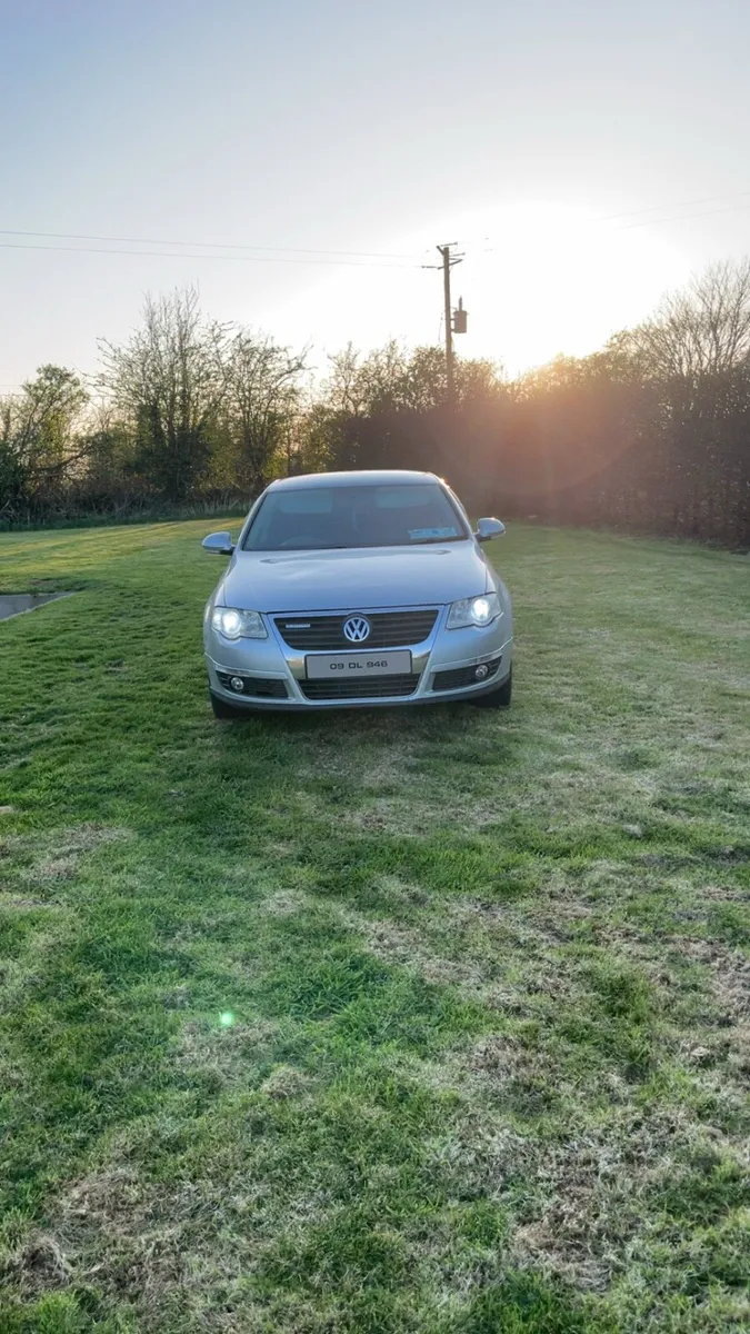 2009 Passat - Image 2