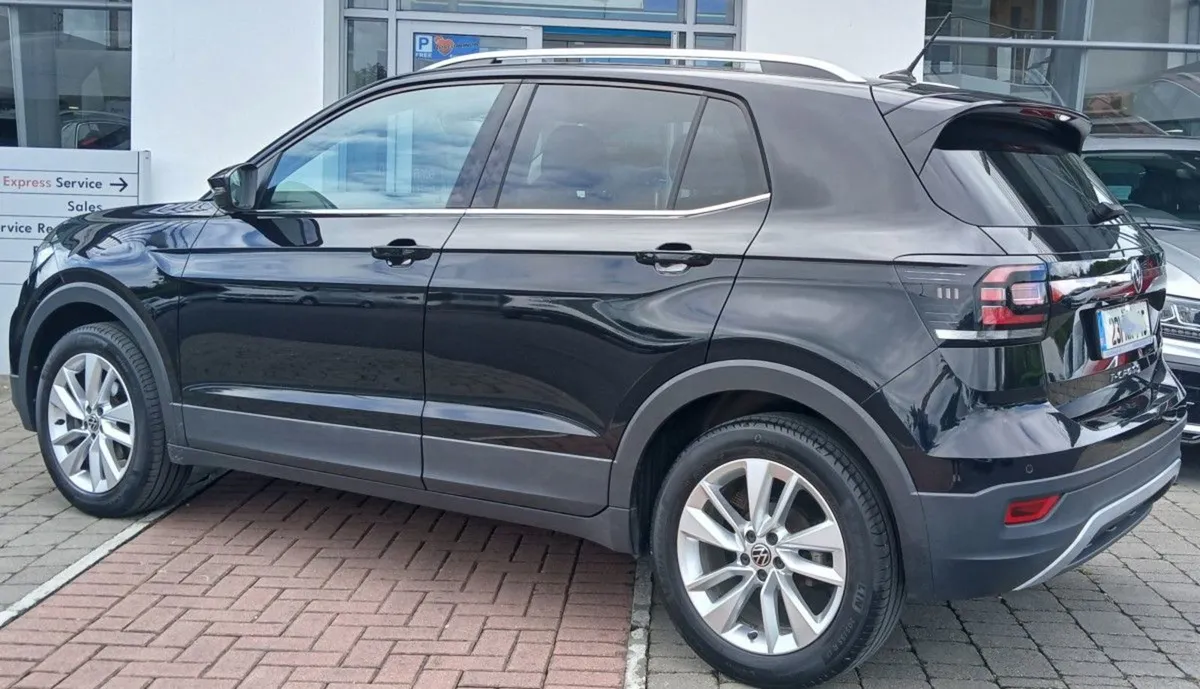 Volkswagen T-Cross Style 1.0 TSI 110HP  rear View - Image 4