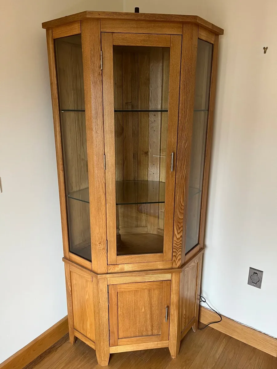 Cabinet Set - Image 1