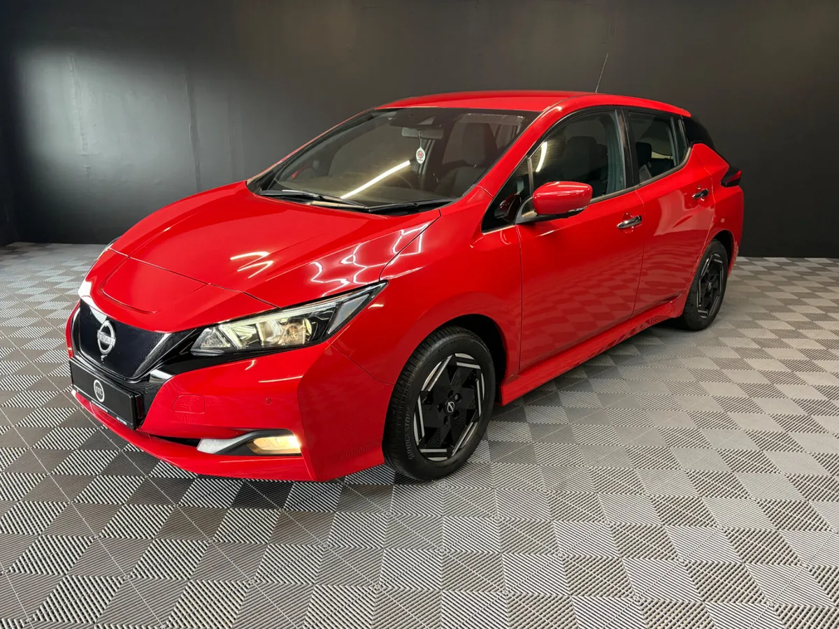 2022 Nissan Leaf SV 40KWh - Image 4