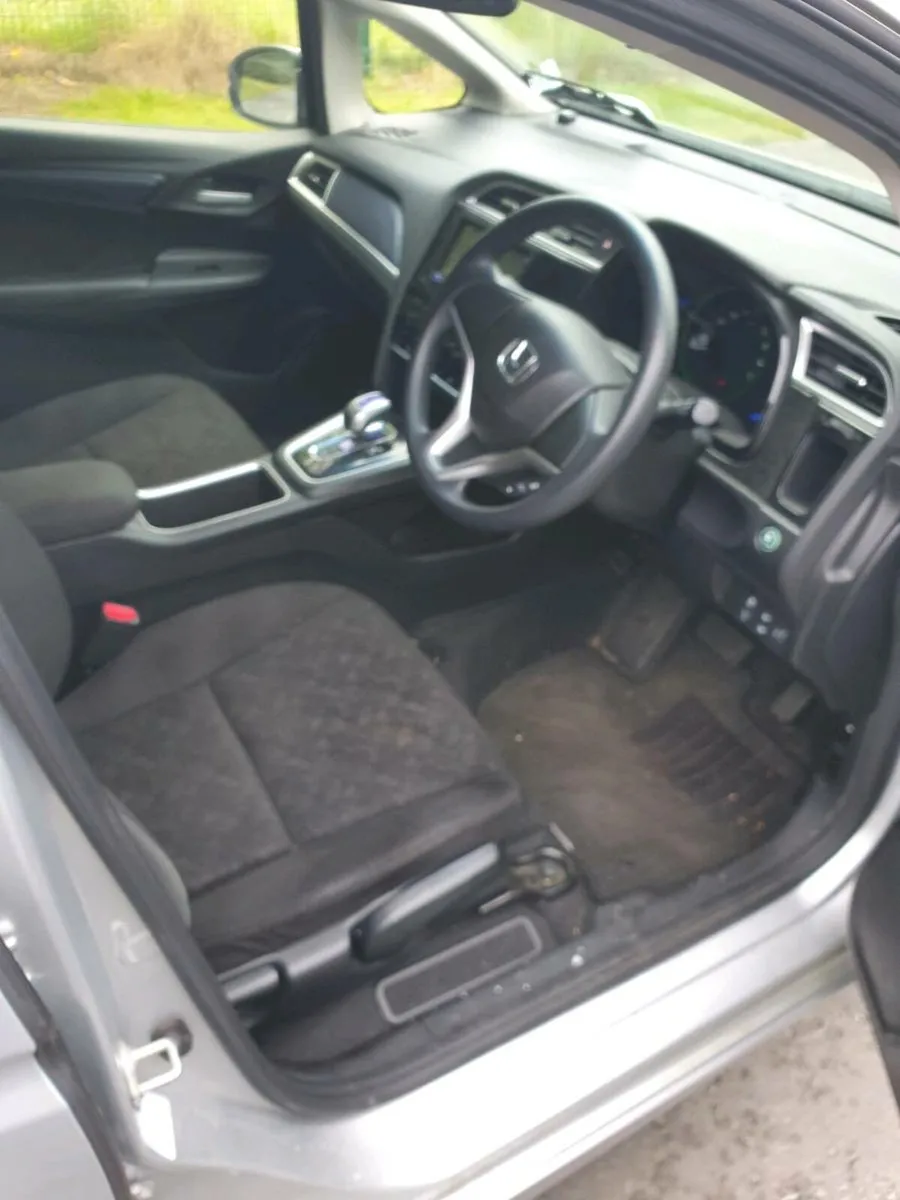 Honda shuttle - Image 2