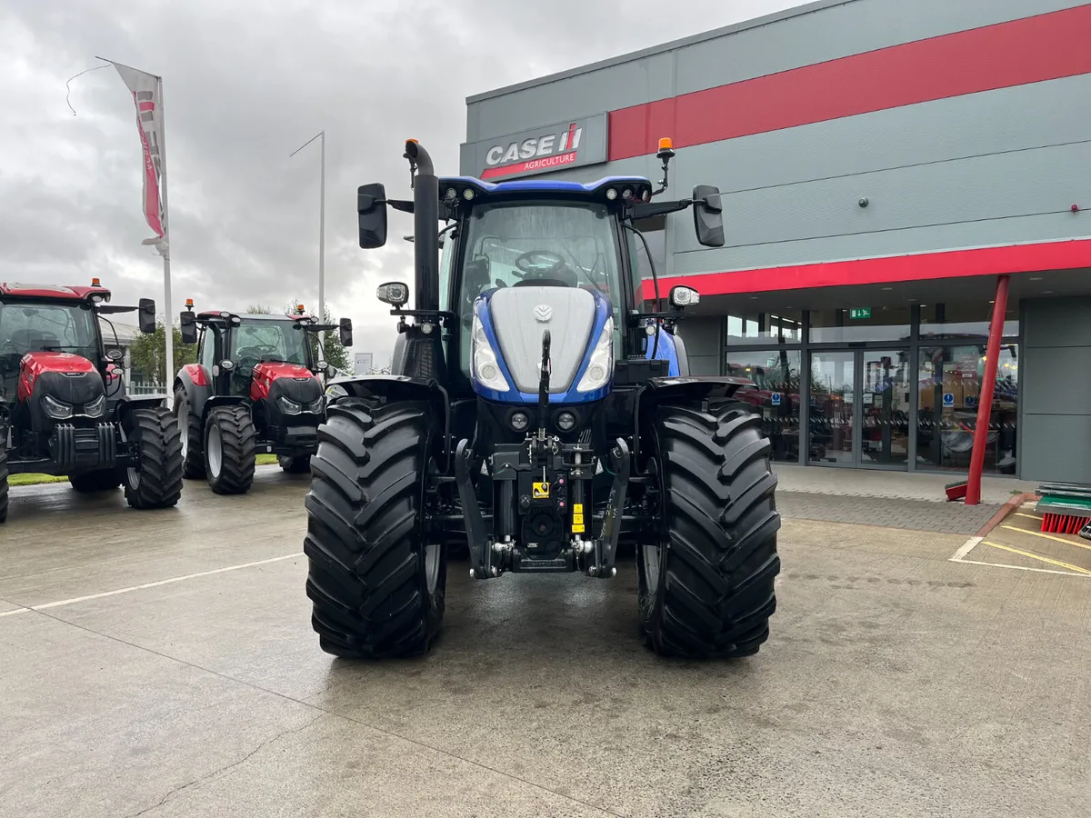 New Holland T7300 Blue Power - Image 2