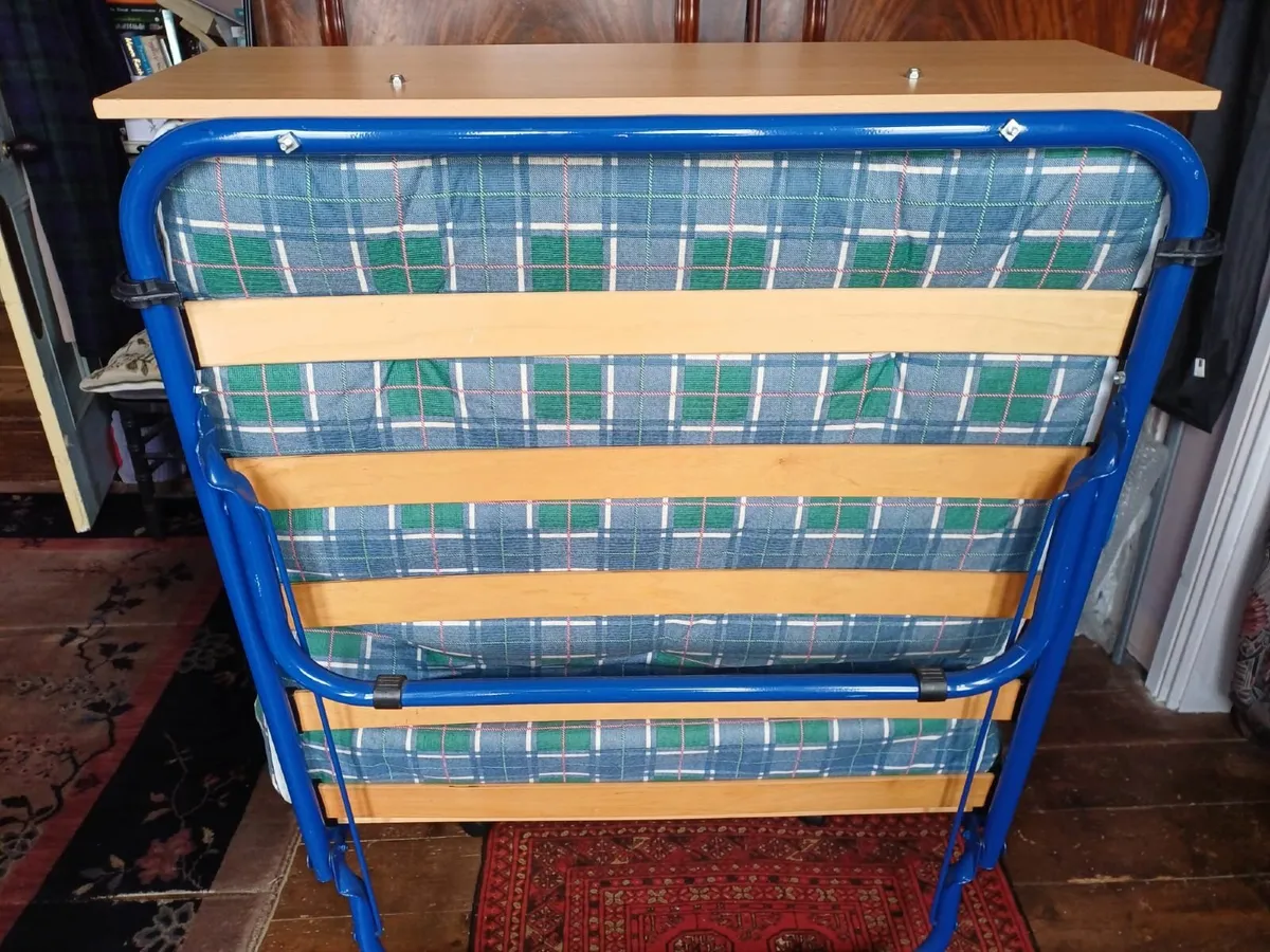 Folding bed - Image 1