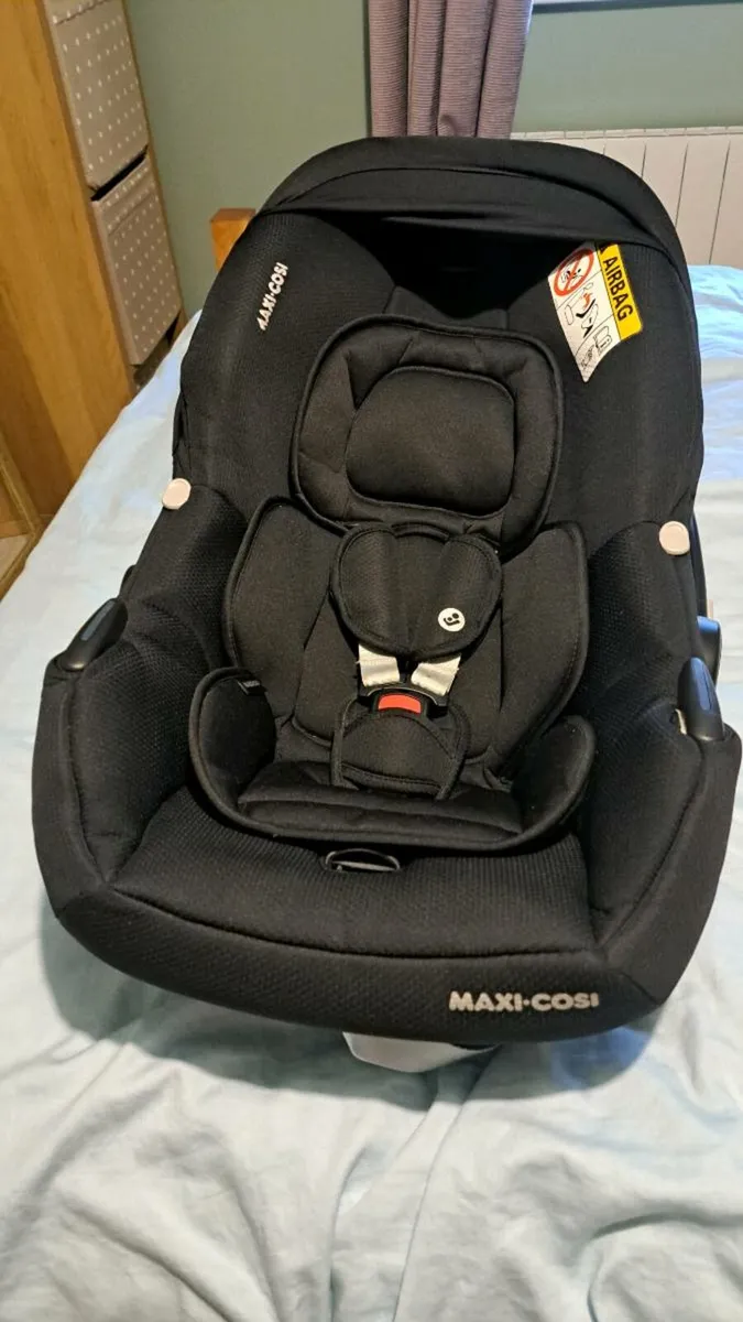 Maxi cosi cabriofix isize - Image 1