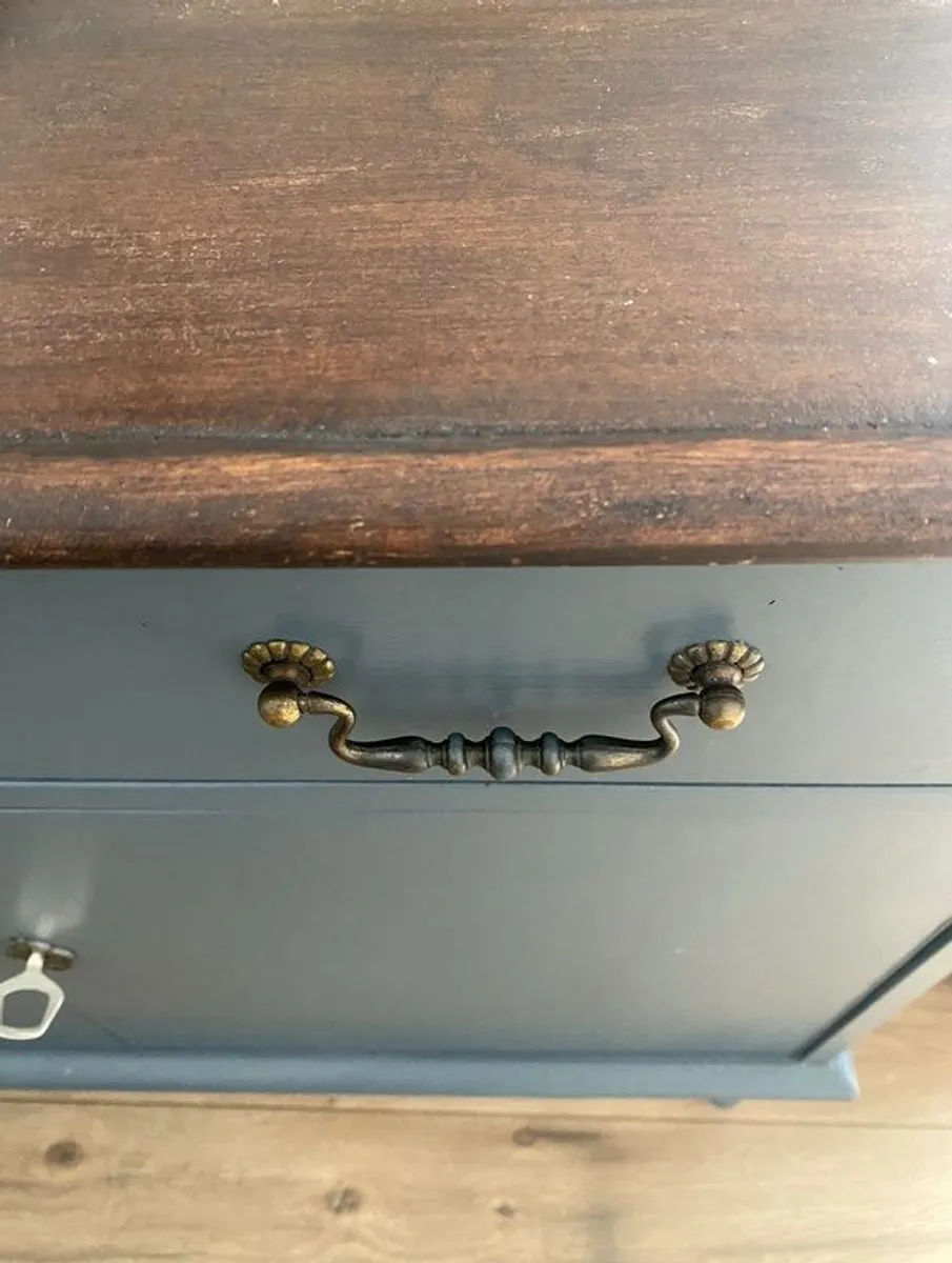 Vintage Sideboard / Cabinet - Image 2