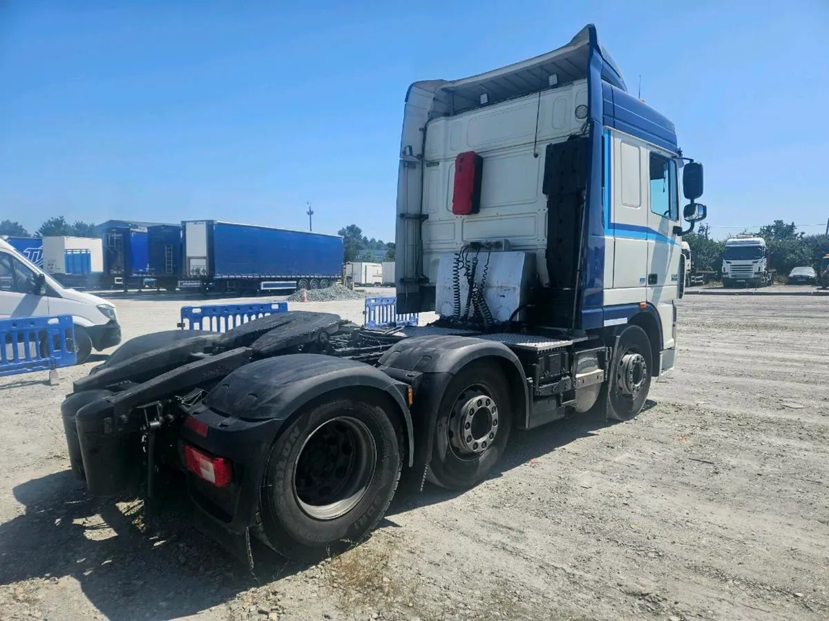 Daf xf 105 6x3.   2012 - Image 4