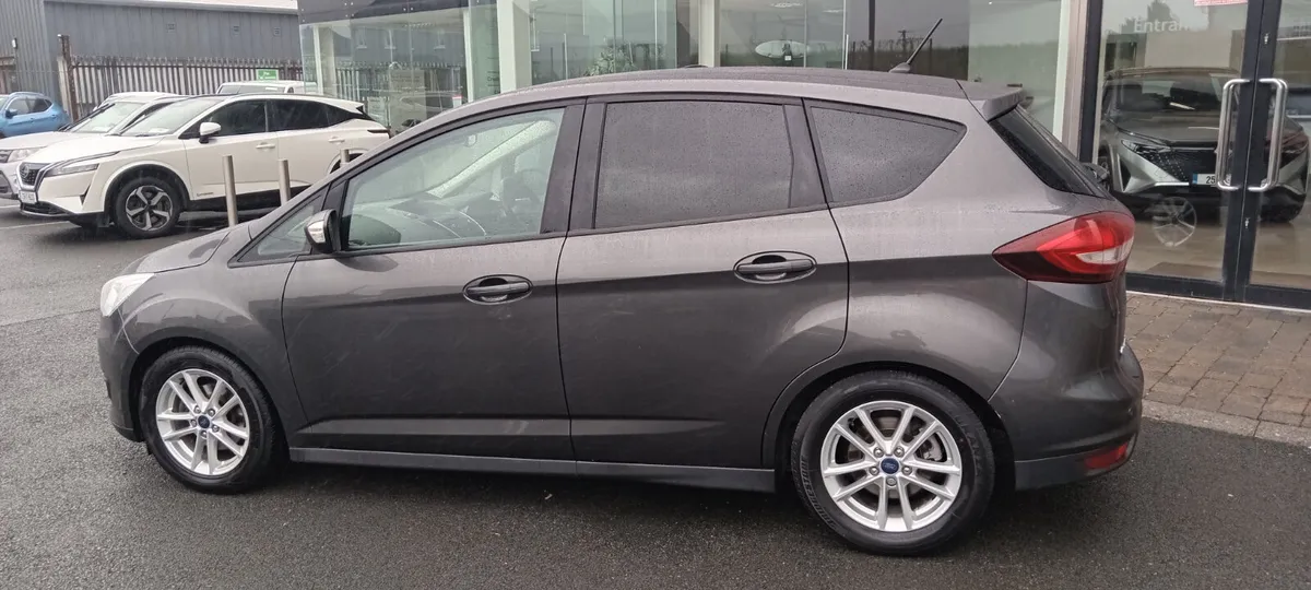 Ford C-Max 2018 - Image 2
