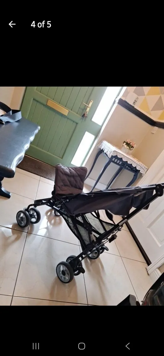Stroller - Image 1