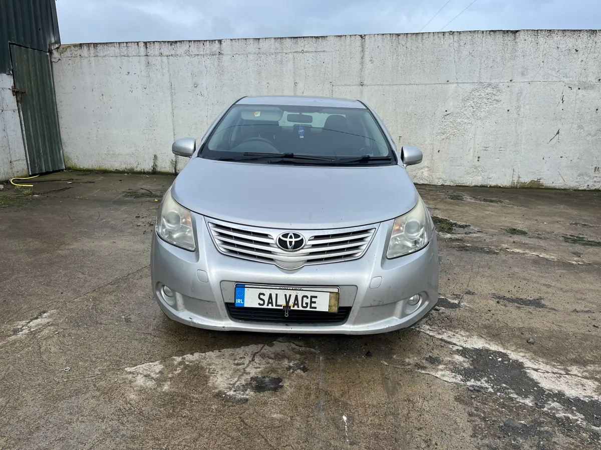 2011, Toyota Avensis - Image 2