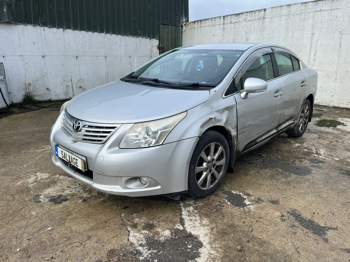 2011, Toyota Avensis - Image 3