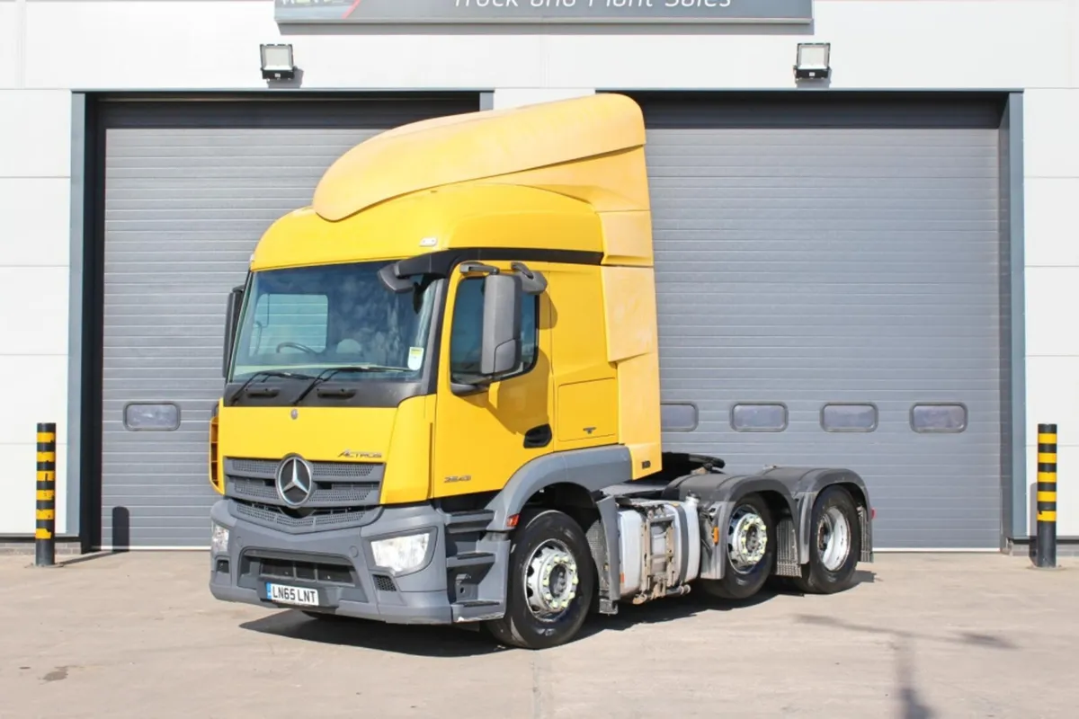 2OI5 MERCEDES- BENZ ACTROS 2543 6X2 TRACTOR UNIT - Image 3