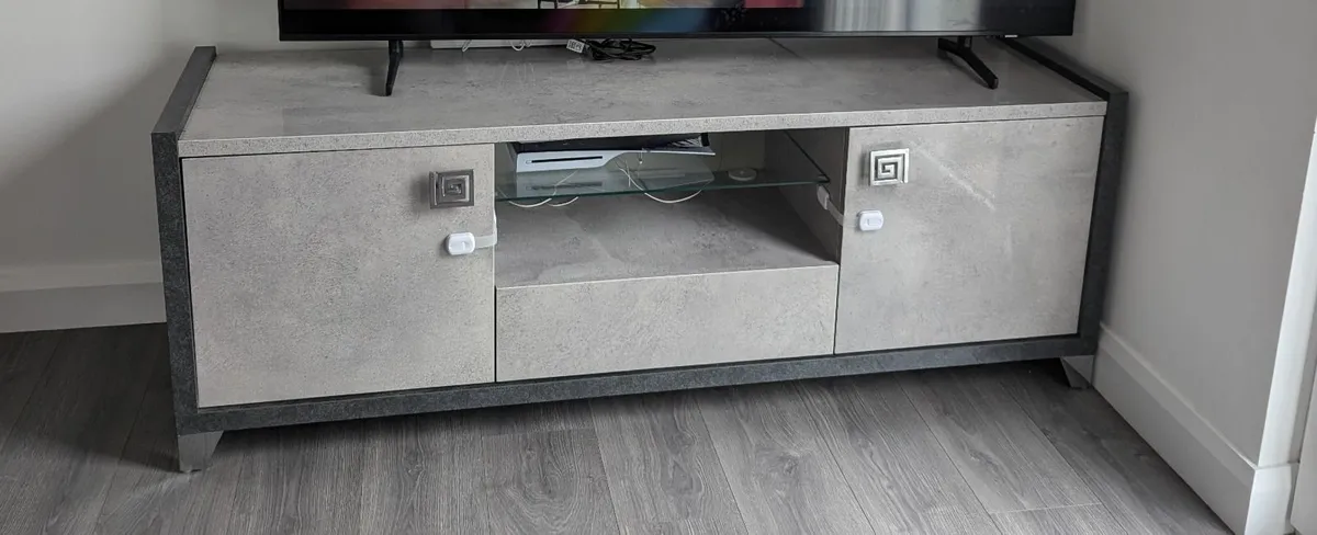 TV console unit