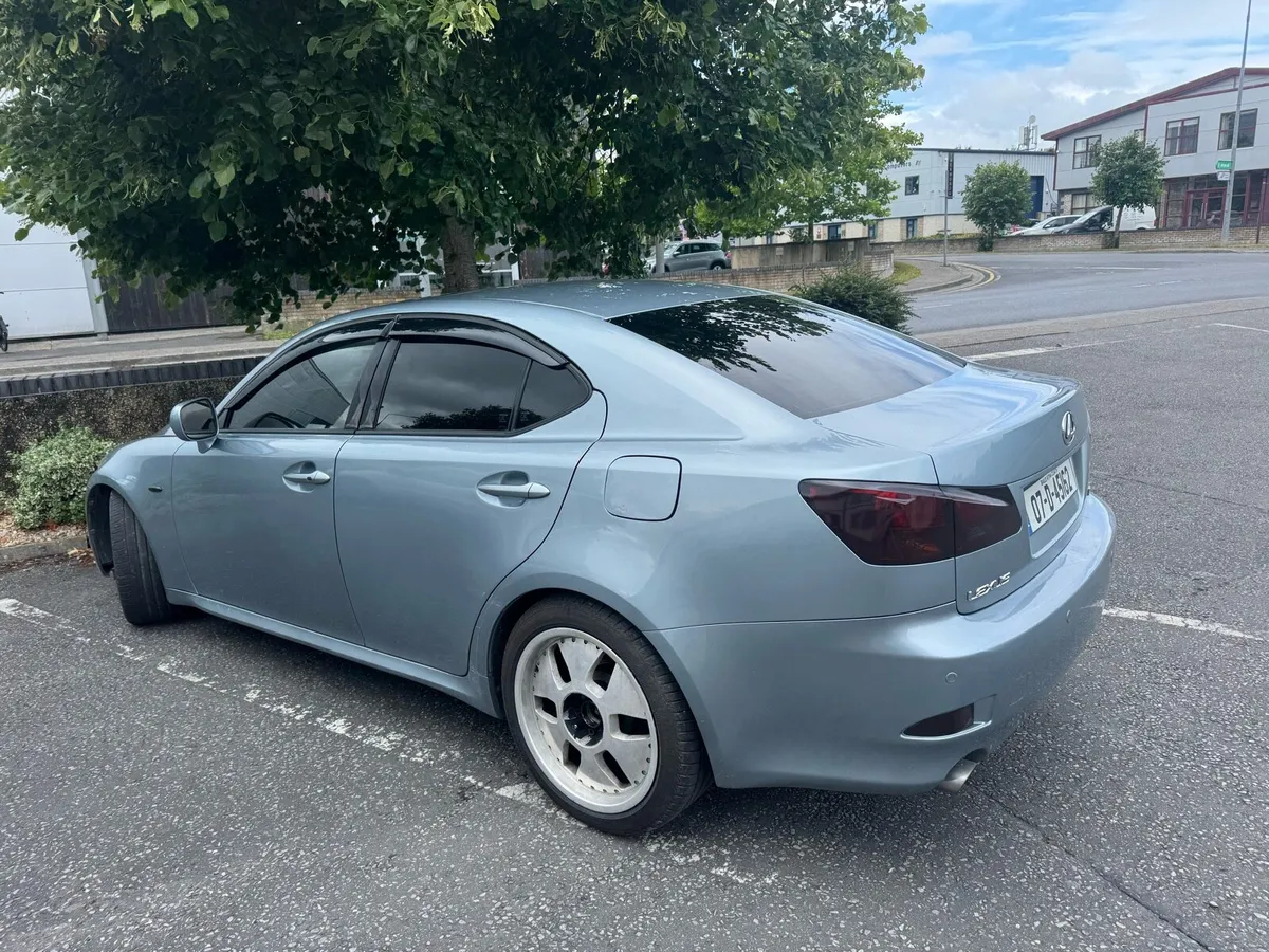 Lexus IS 250 - Image 2