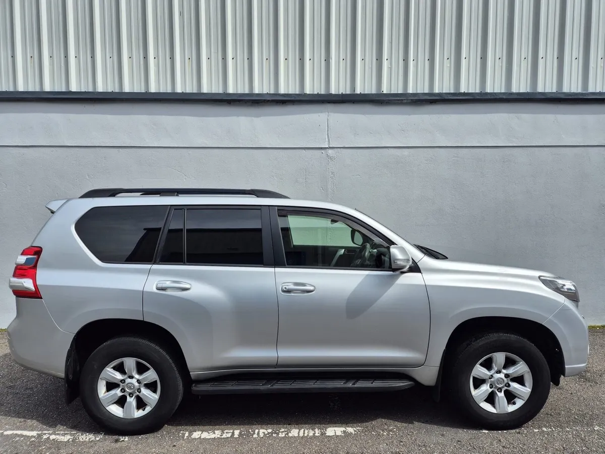Toyota Landcruiser - Image 2