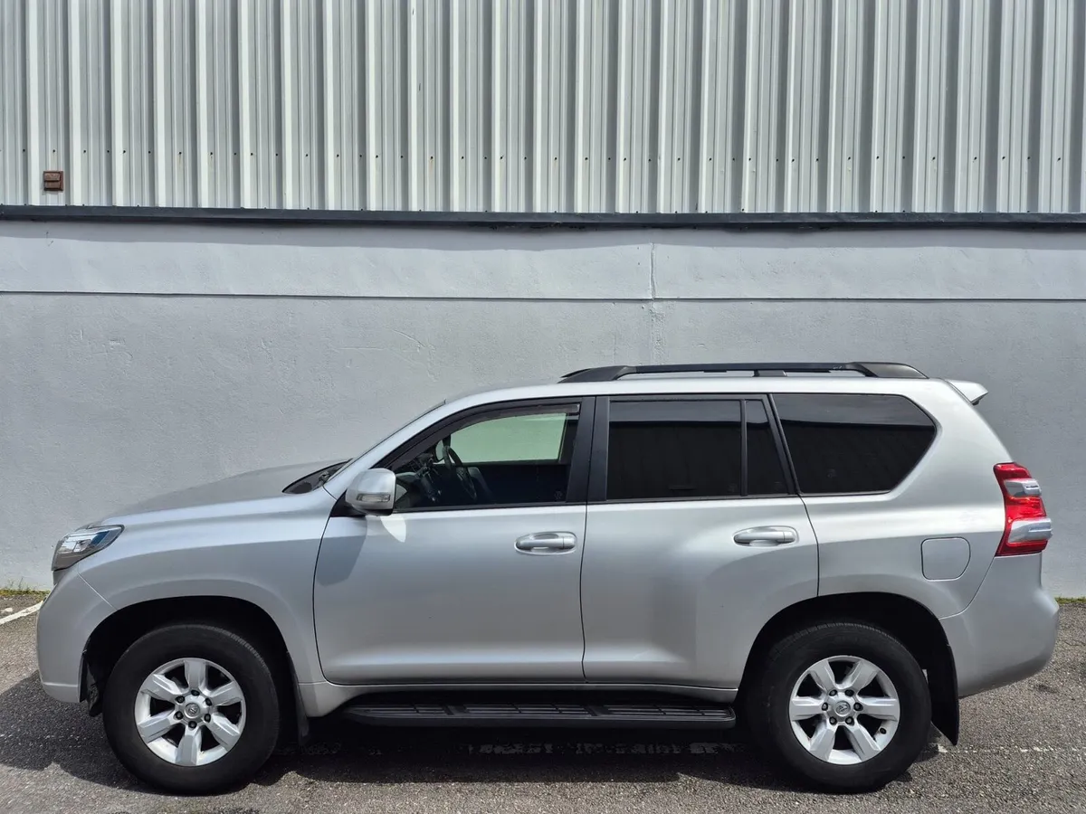 Toyota Landcruiser - Image 3