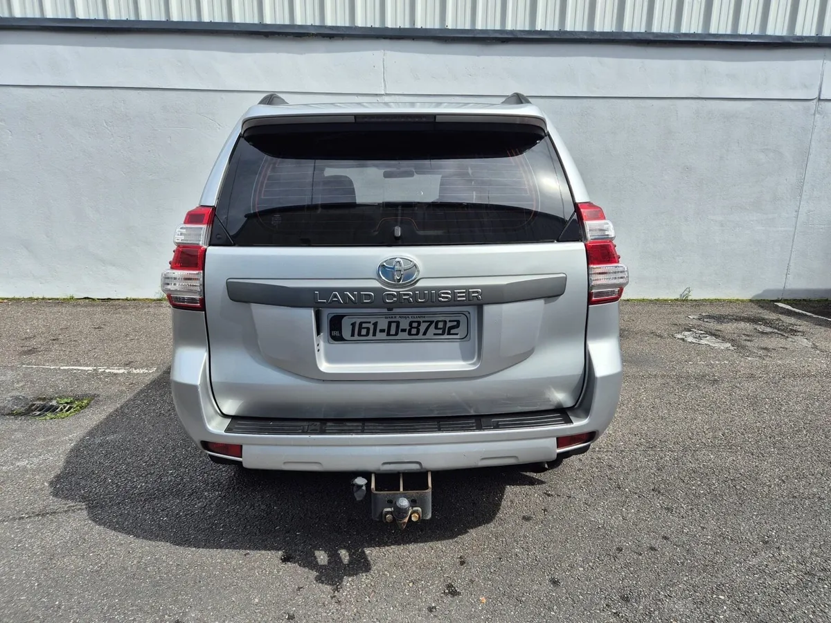 Toyota Landcruiser - Image 4