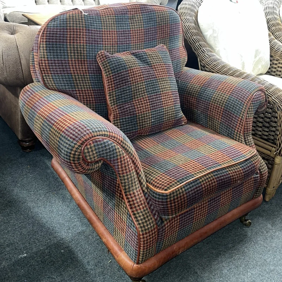 Fabulous Tartan & Leather Armchair - Image 3