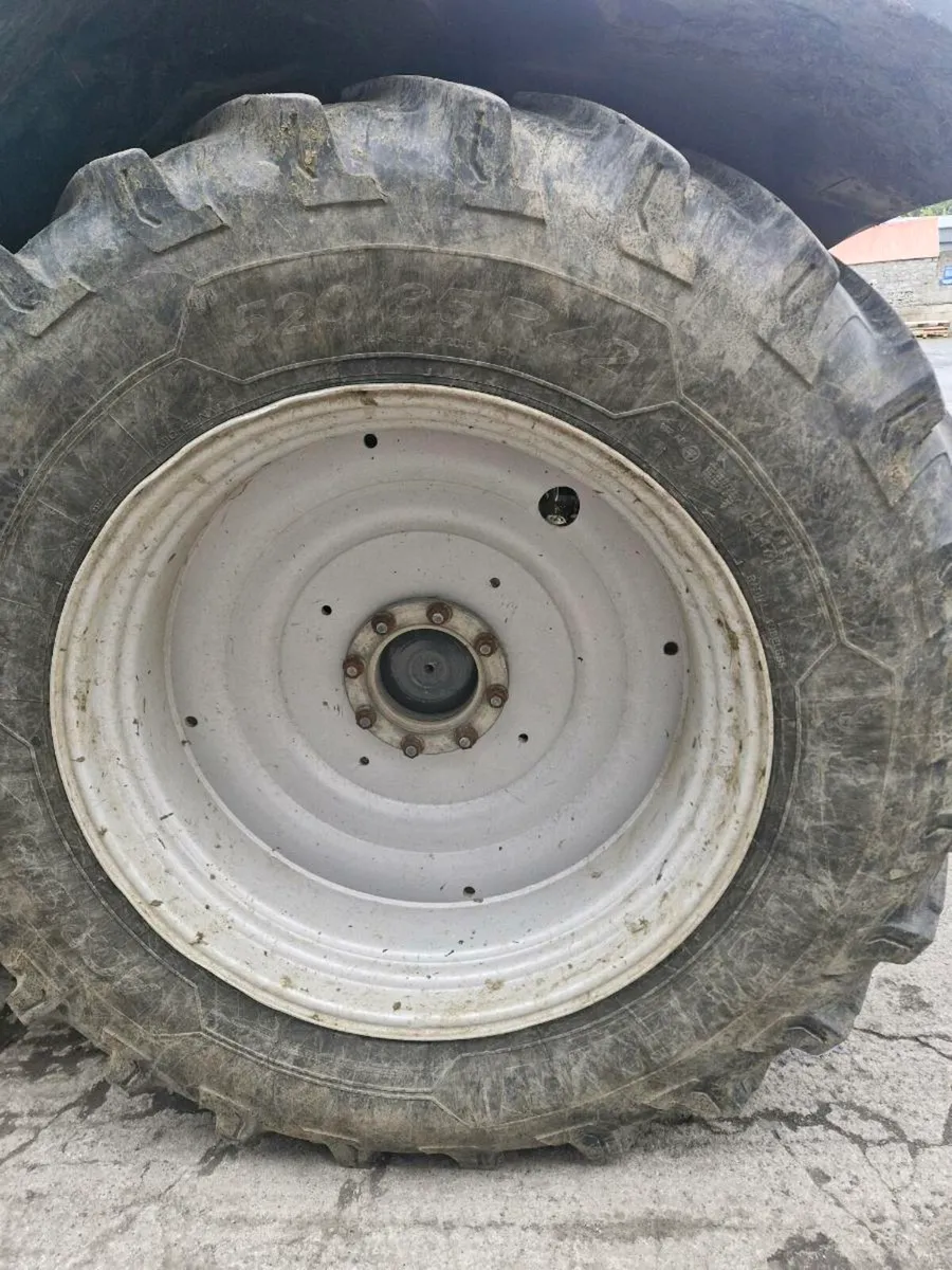 Tyres and rims to suit Massey Ferguson - Image 1