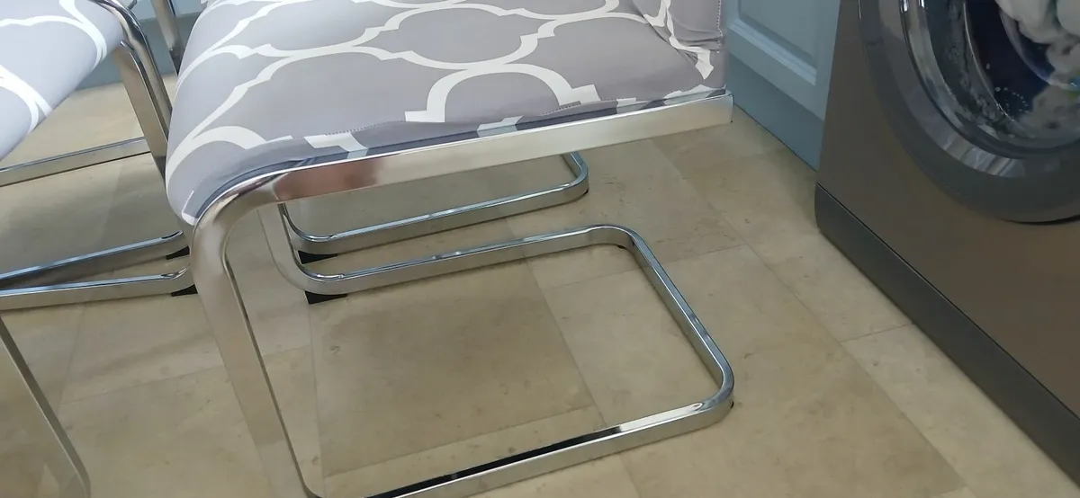 chairs - Image 2
