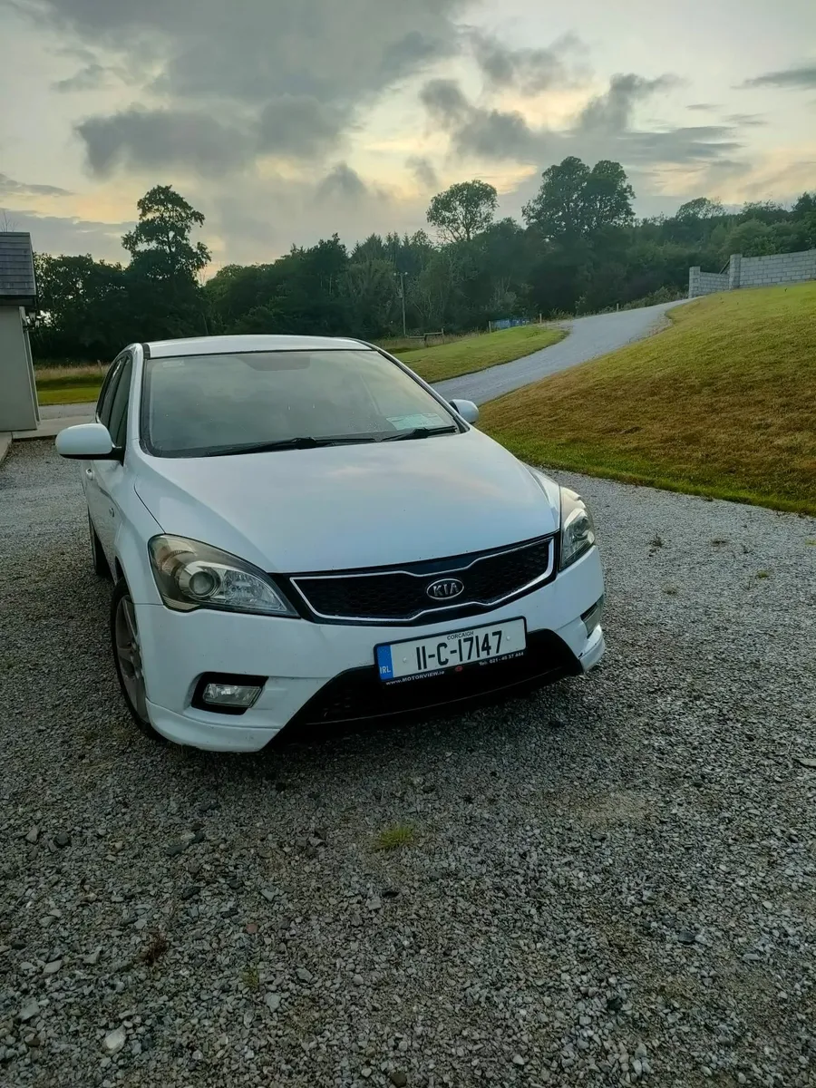 Kia Ceed 2011 - Image 1