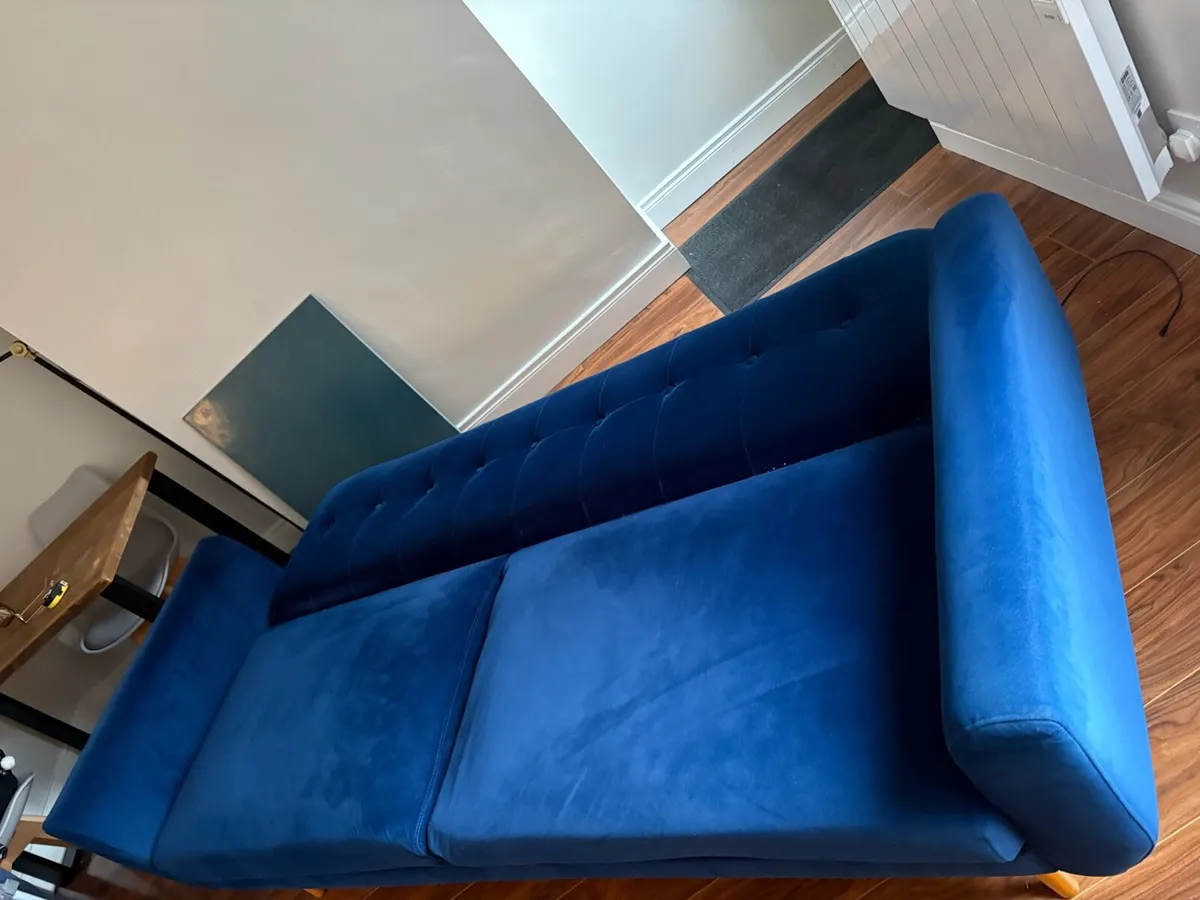 Blue couch - Image 3