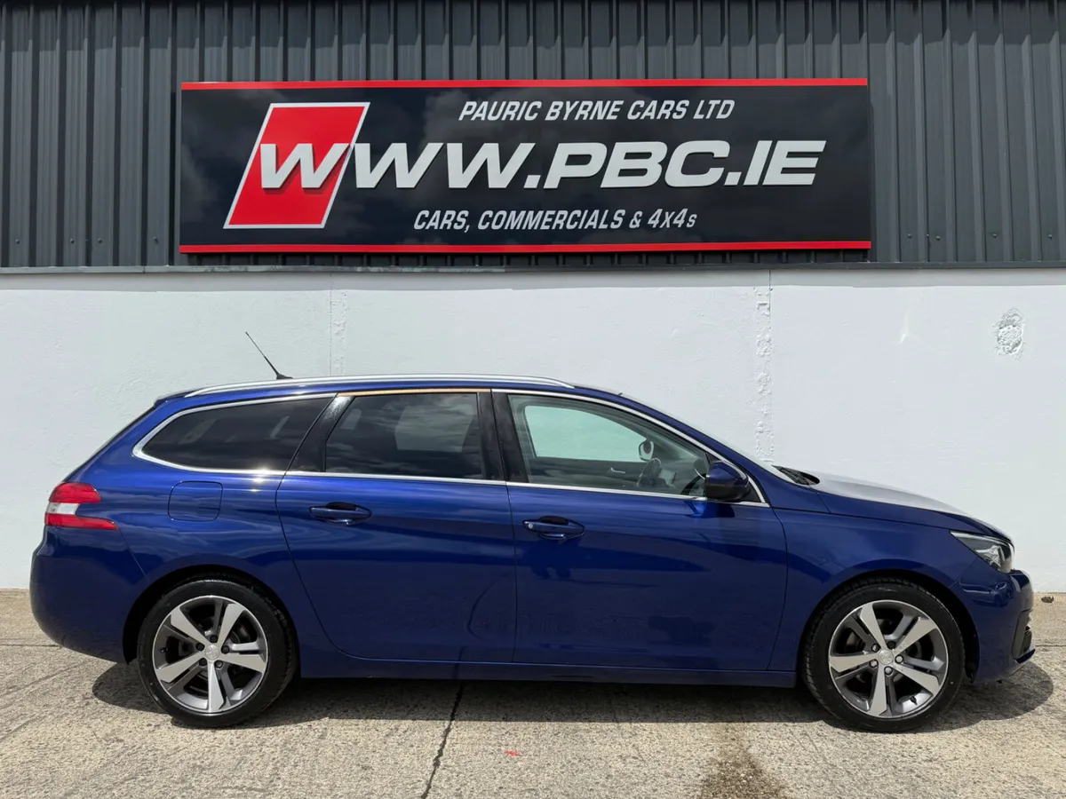 Peugeot 308 1.6Hdi Allure Estate Pan-Roof 211 - Image 3