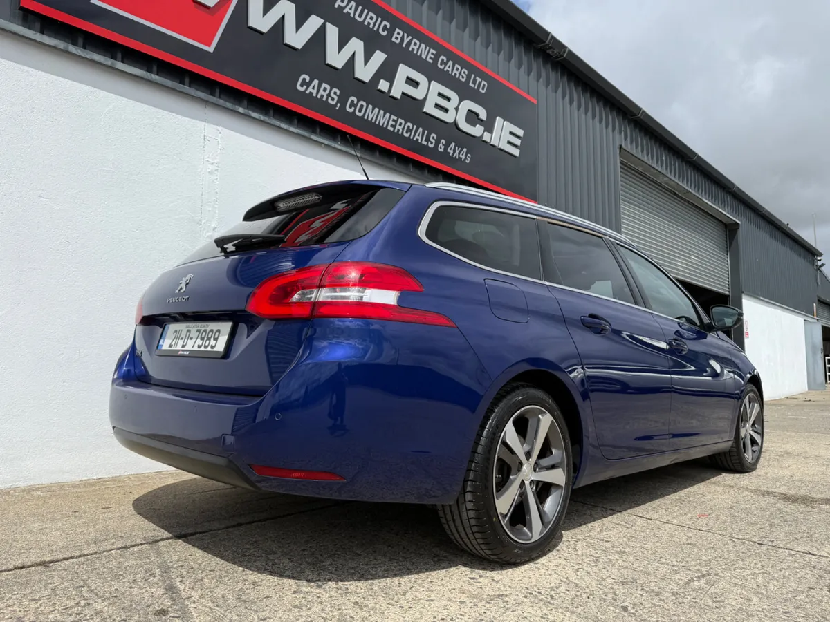 Peugeot 308 1.6Hdi Allure Estate Pan-Roof 211 - Image 4