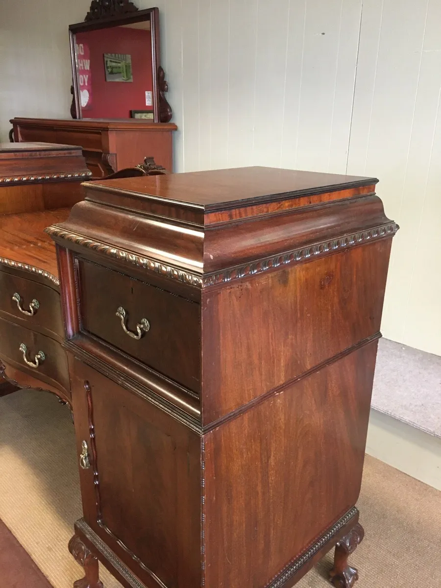 Sideboard - Image 4