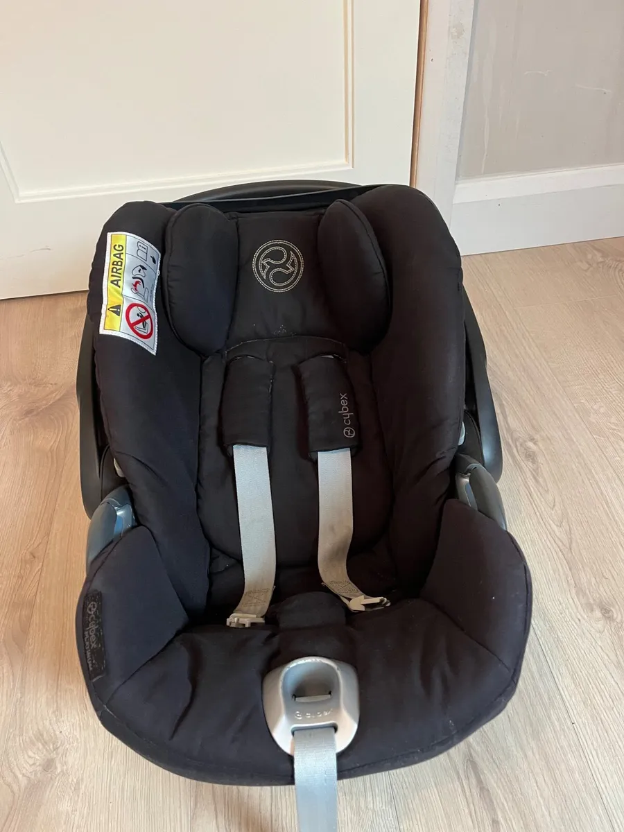 Cybex Infant Car Seat and Isofix base - Image 2