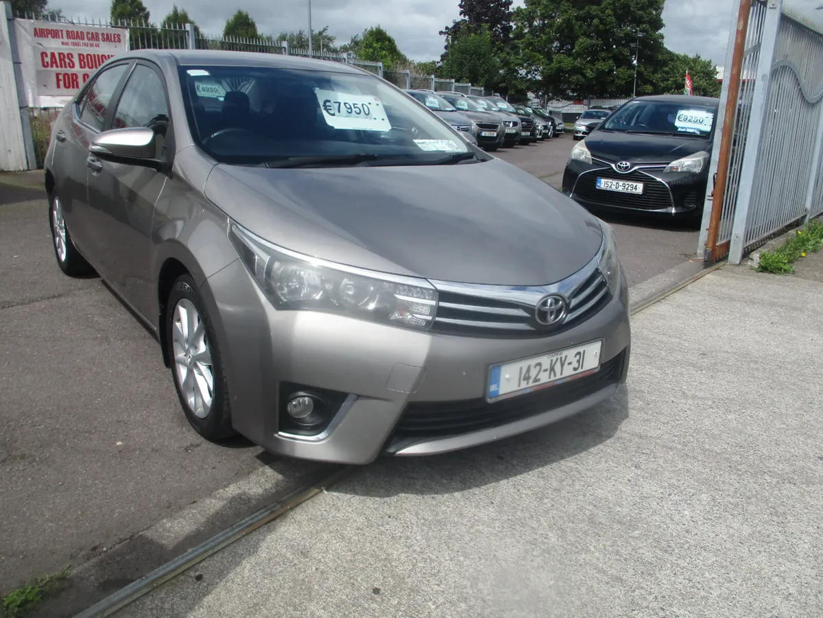 Toyota Corolla 2014 COMES WITH NEW NCT - Image 4