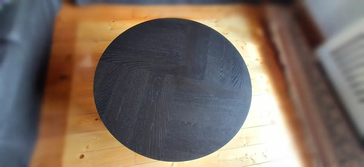 Black round Coffee Table - Image 3