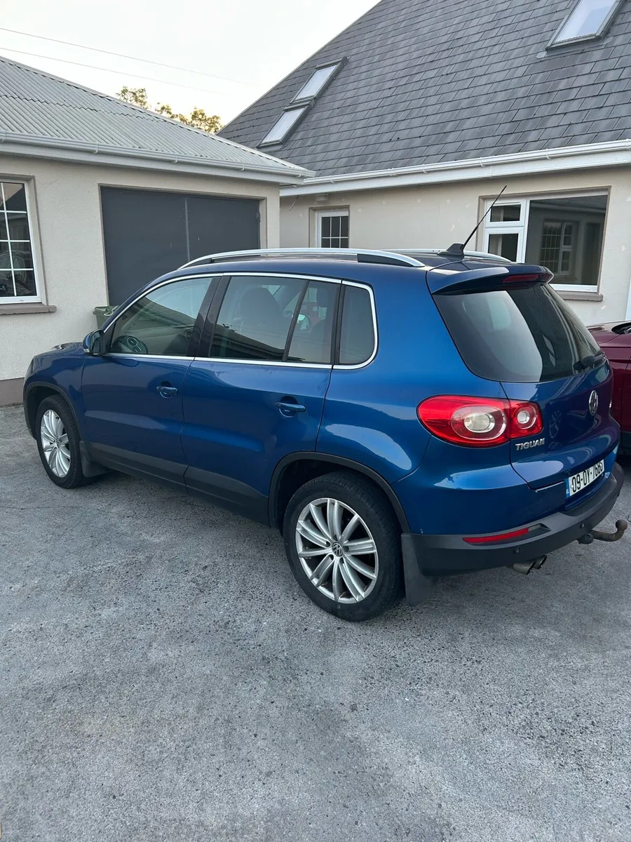 Volkswagen Tiguan - Image 2