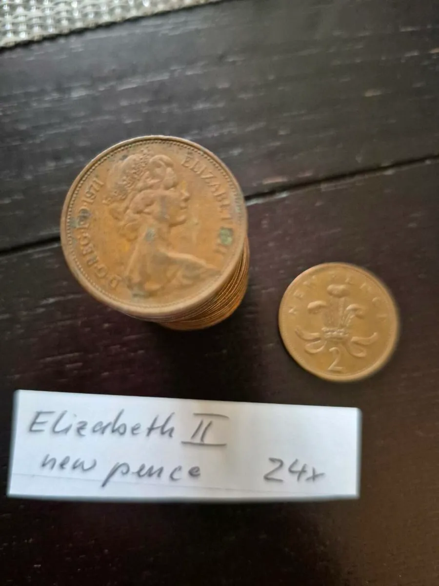Elizabeth II new pence coins - Image 1