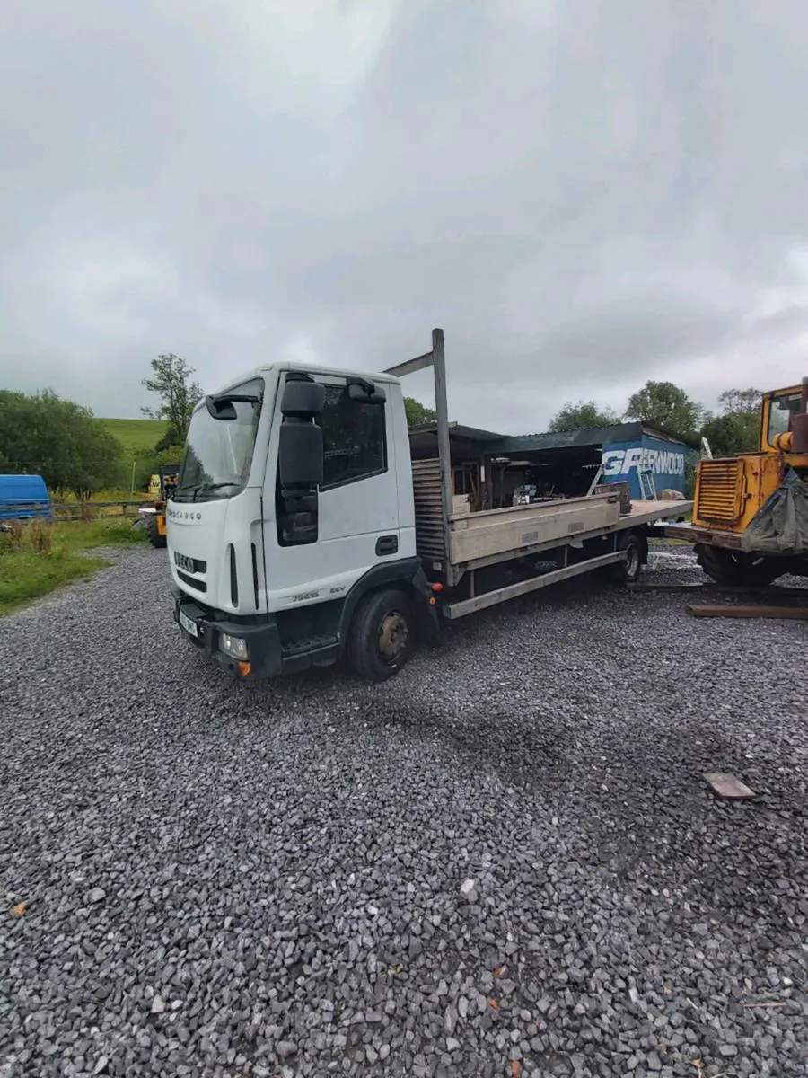 Iveco lorry - Image 2