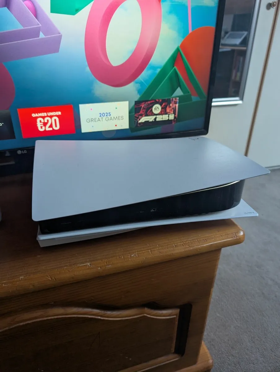 Playstation 5 - Image 1