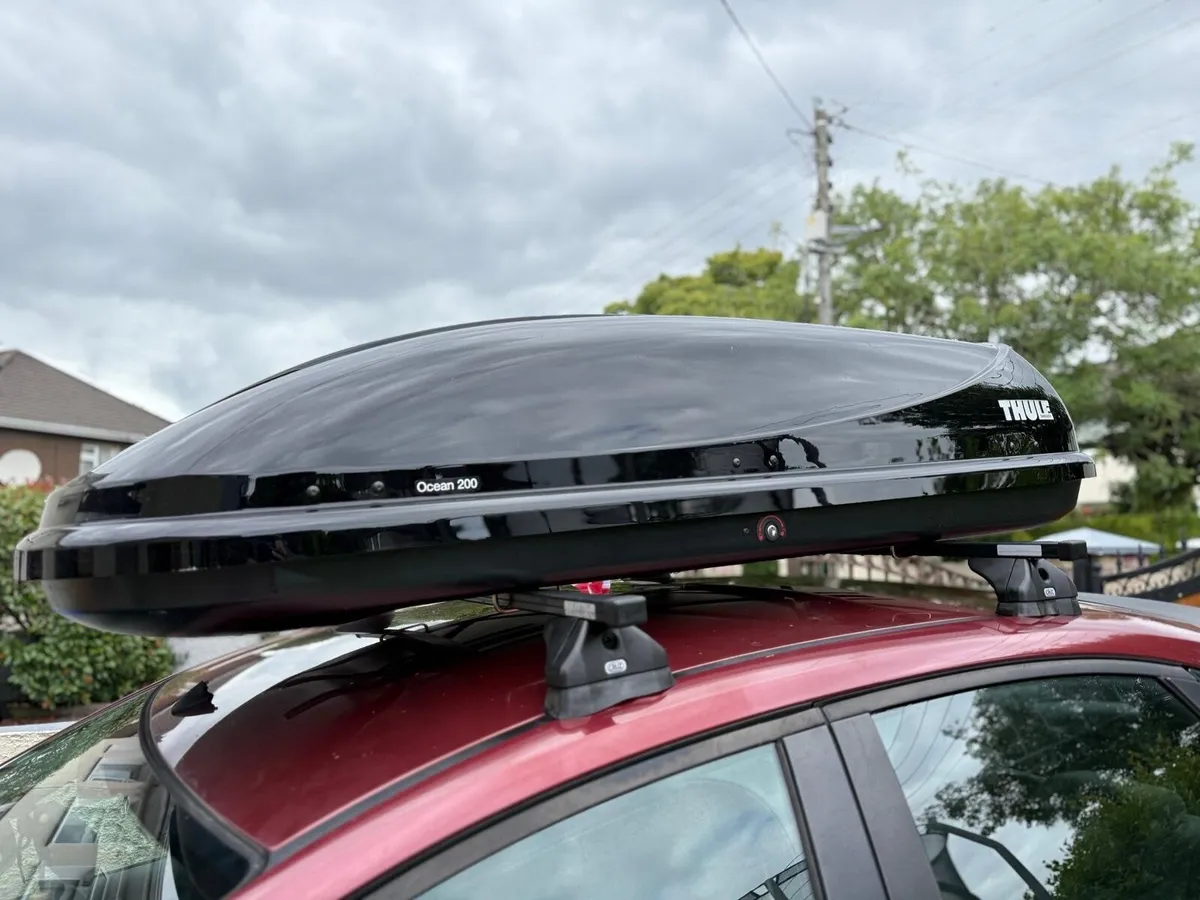 Thule Ocean 200 Roof Boox - Excellent Conditin - Image 4