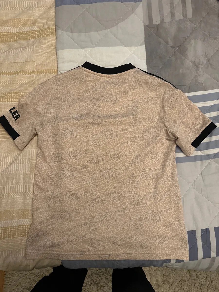 Man United jersey - Image 2