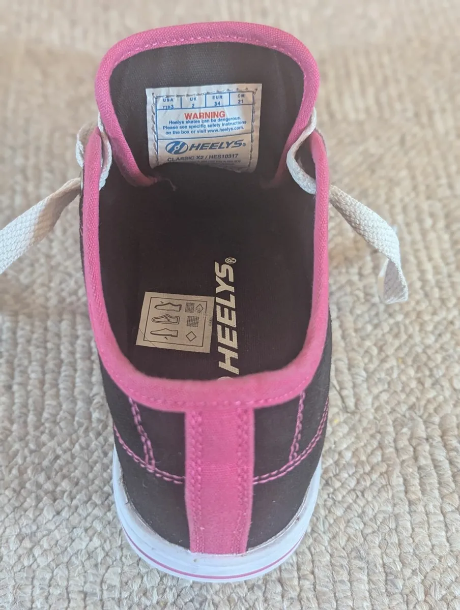 Heelys - UK Size 2 - Image 4