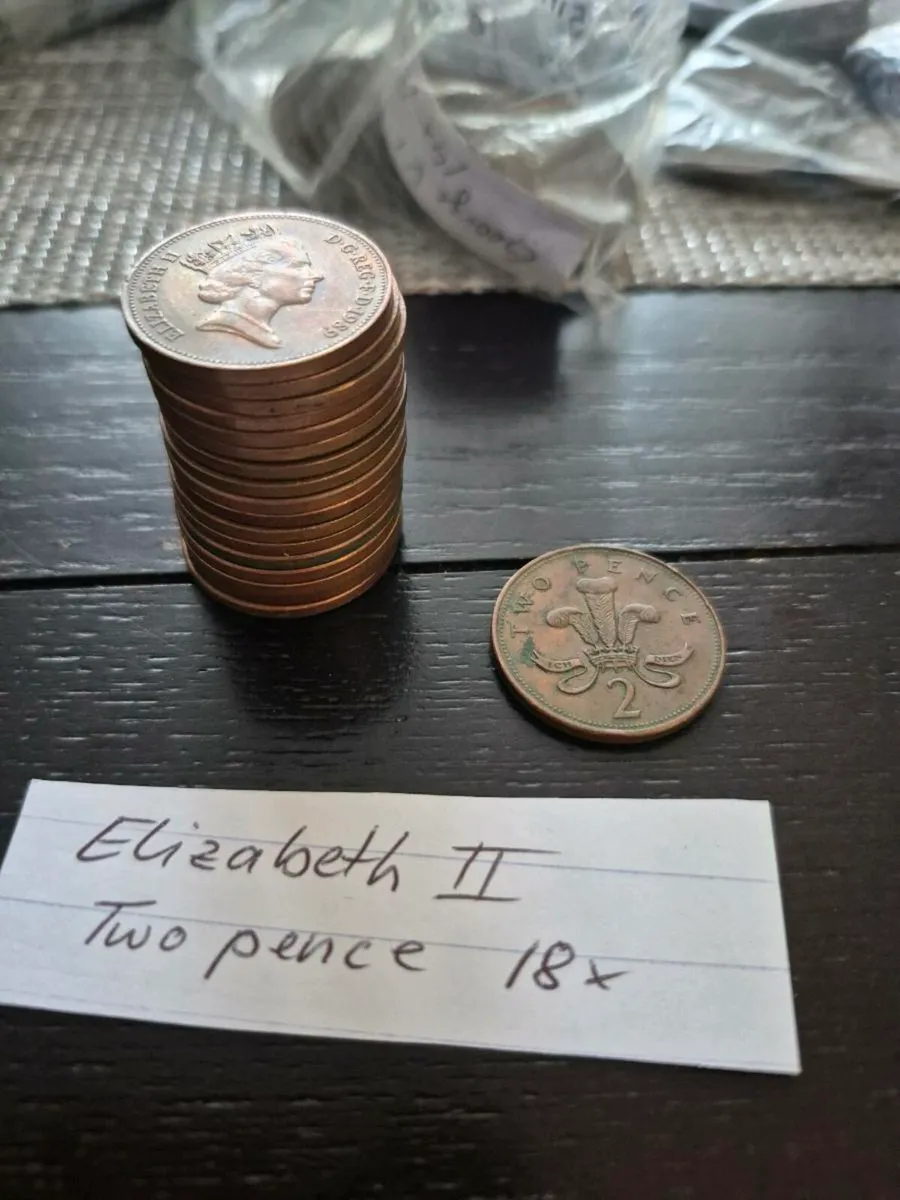 Elizabeth II two pence coins - Image 2