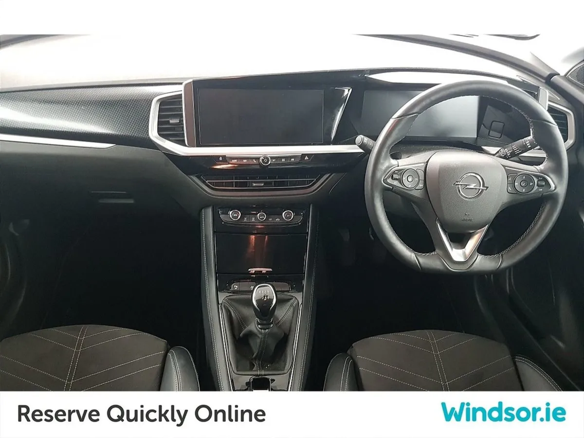Opel Grandland GS 1.2 130 bhp 6 Speed - Image 4