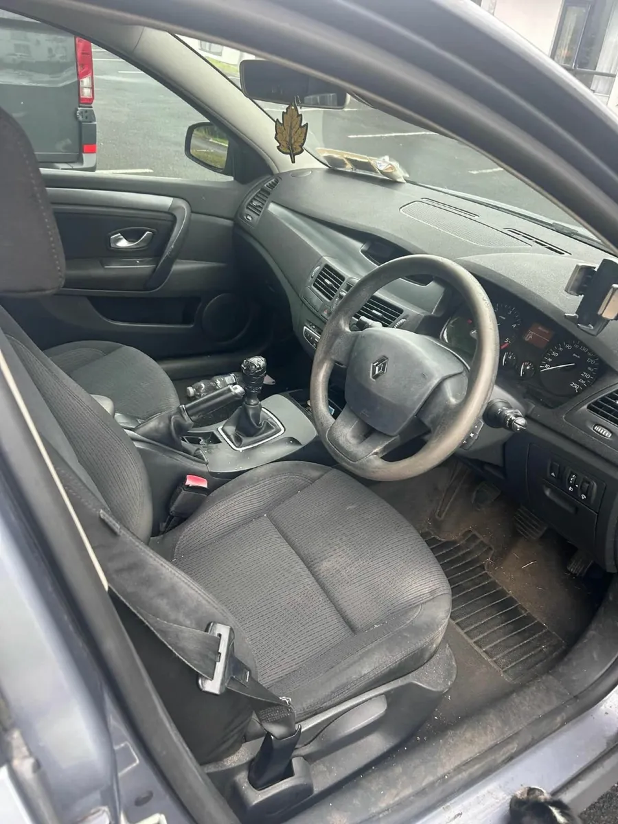 Renault Laguna 2009 - Image 3