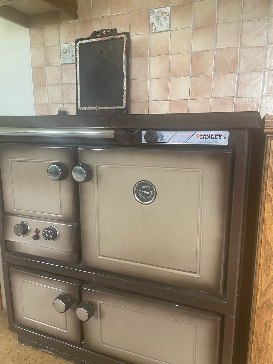 Oil fired Stanley delux 90 range - Image 2
