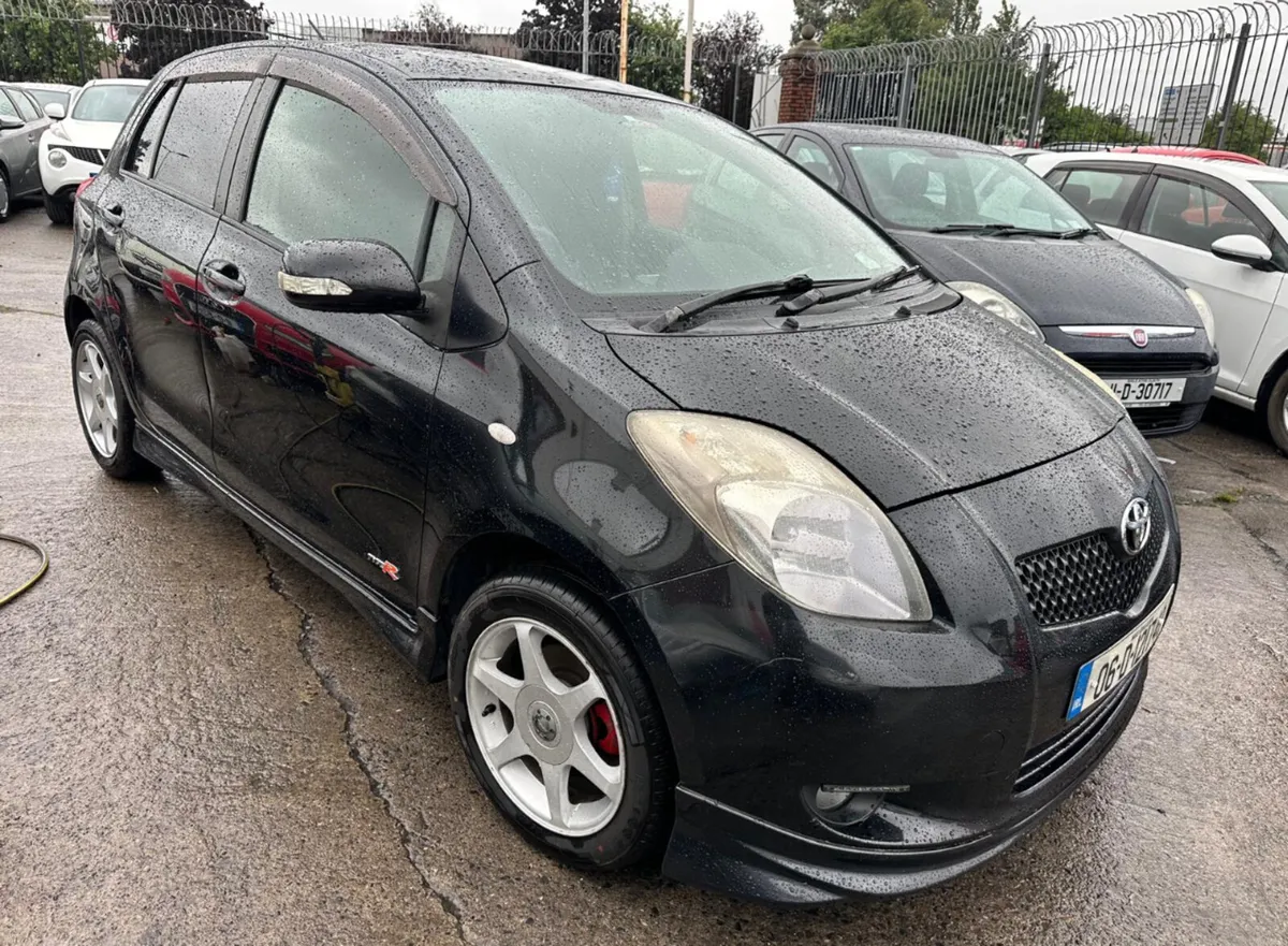 Toyota Vitz 2006 Automatic/ Nct/tax/ 104k km - Image 2