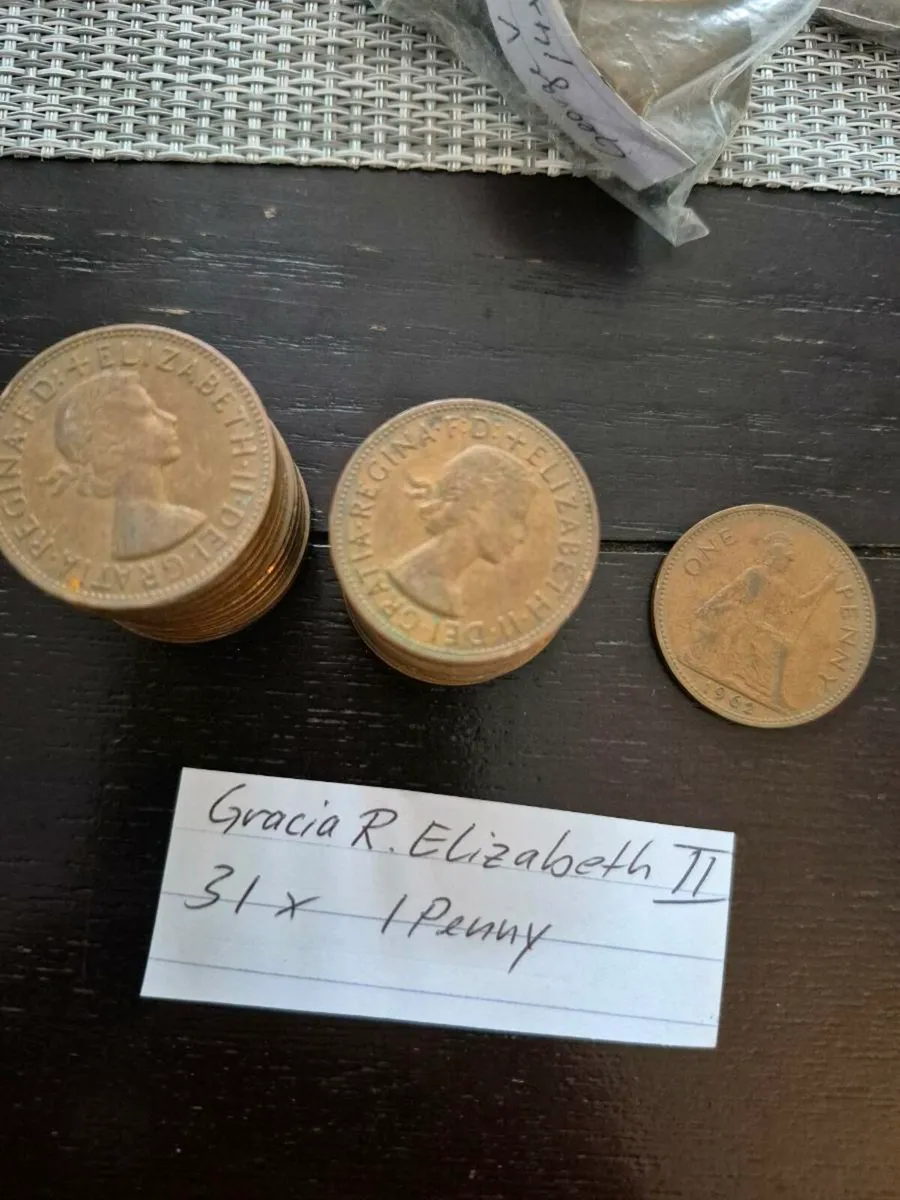G.R.Elizabeth II 1Penny coins - Image 1