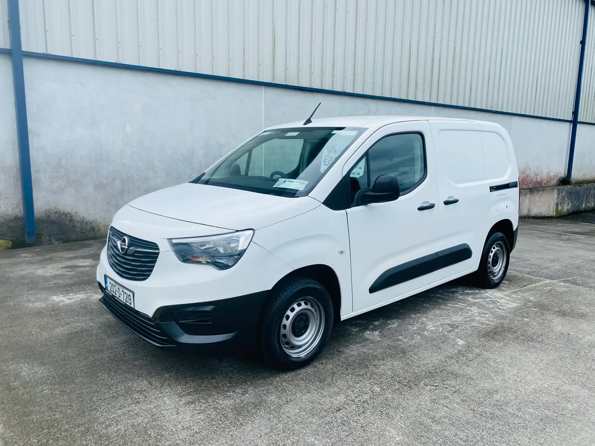 202 Opel combo 1.5 €8,950 + VAT - Image 1
