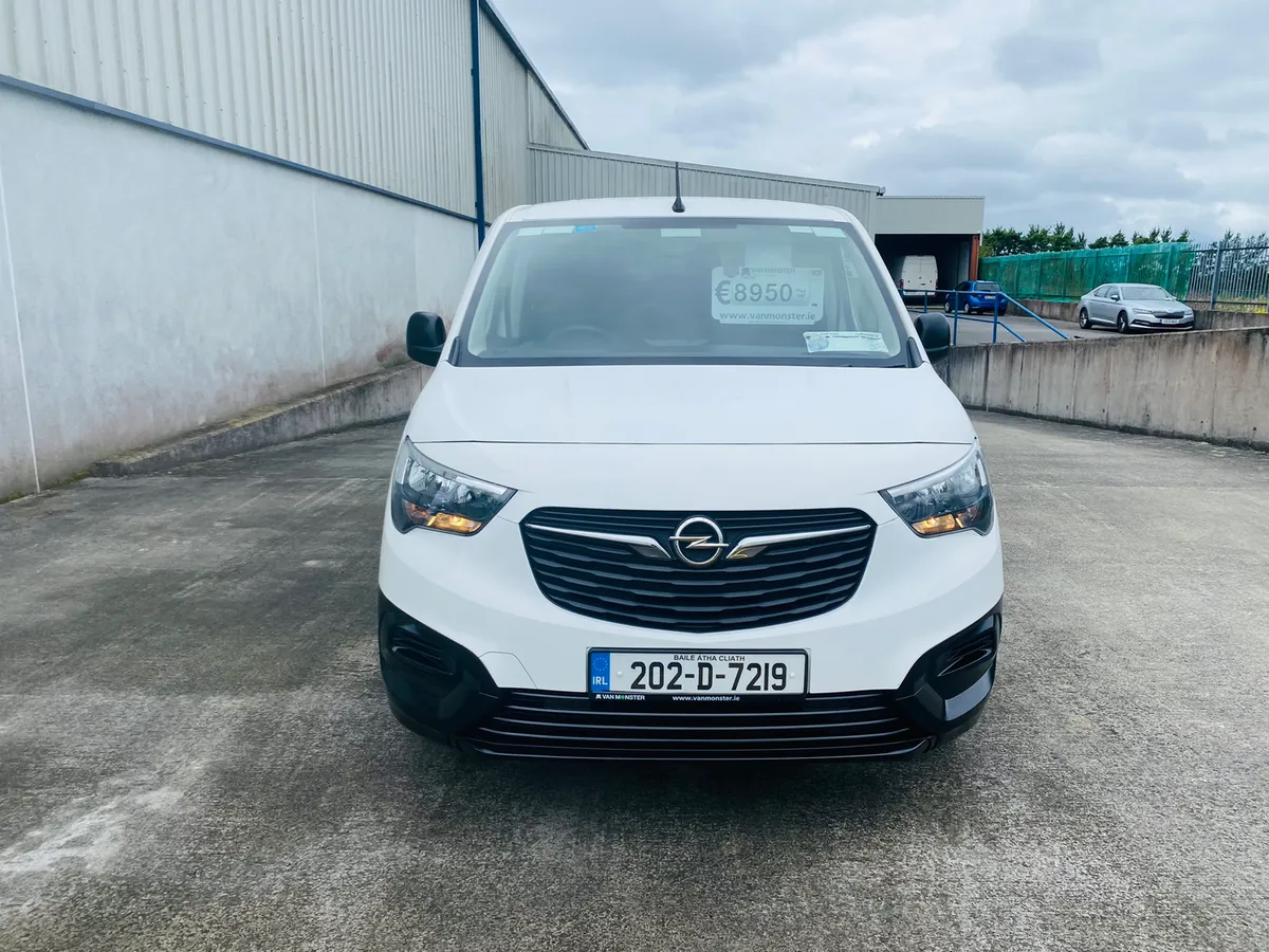 202 Opel combo 1.5 €8,950 + VAT - Image 2