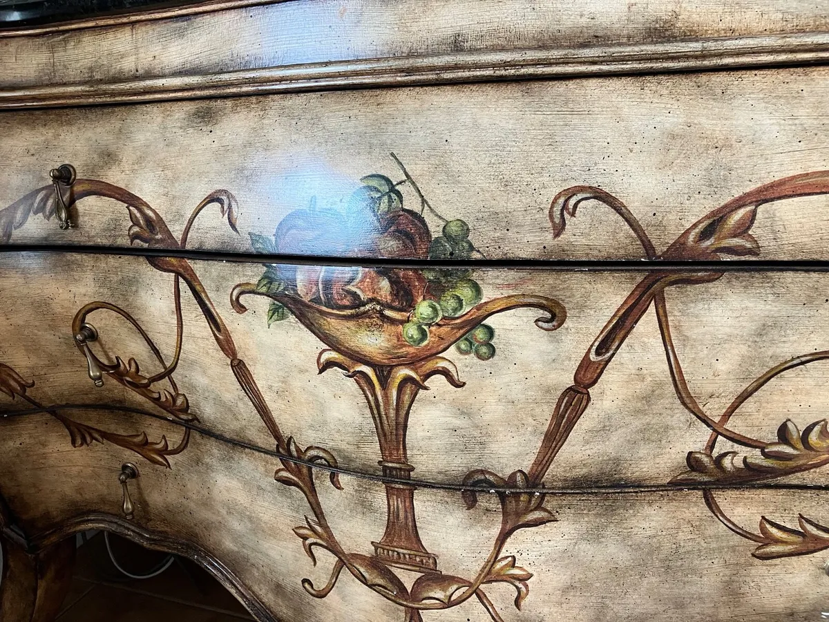 Cabinet - Image 2